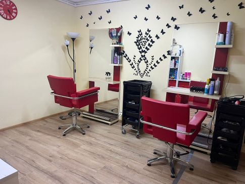 Салон парикмахерская в ТЦ в Щербинка